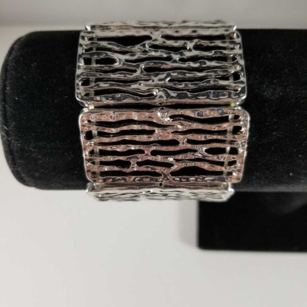 Silver Tone Wide Metal Panel Stretch Bracelet